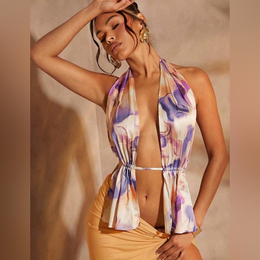 Stylish Halter Tie Backless Top with Abstract Print